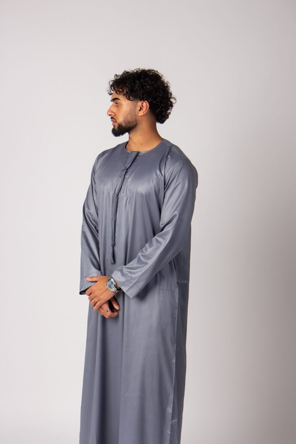 Matt Light Grey Mens Emirati Thobe Looking Right