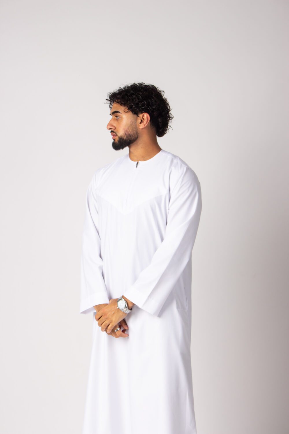 Matt White Mens Omani Thobe Looking Right