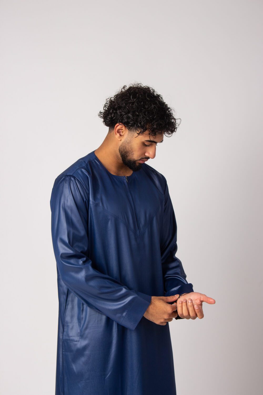 Shiny Dark Blue Mens Omani Thobe Sleeve