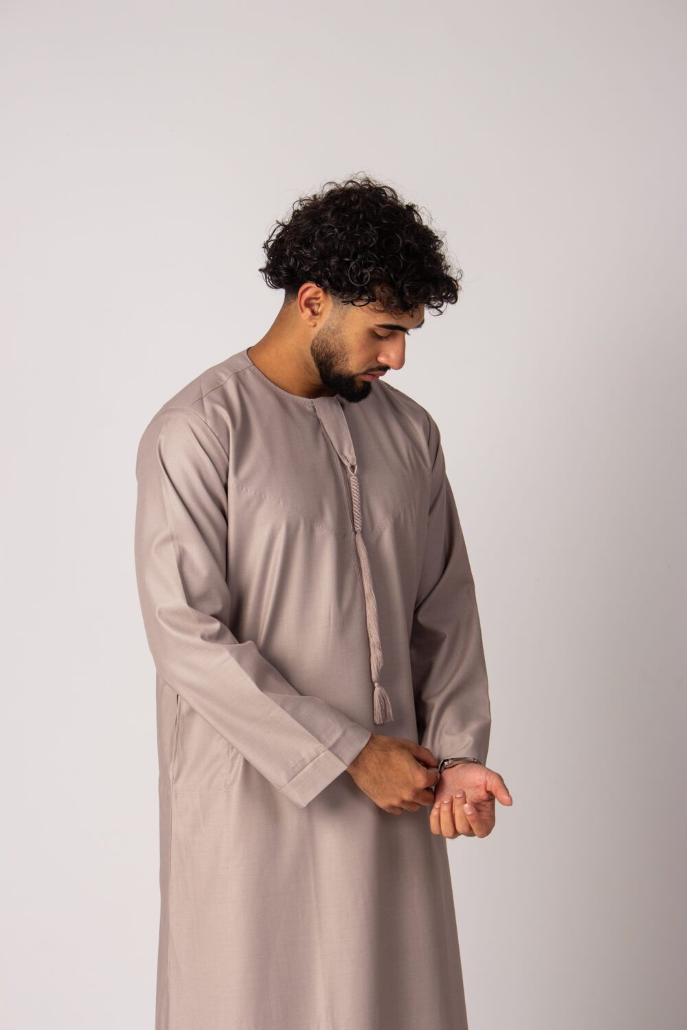 Matt Beige Mens Emirati Thobe Sleeve