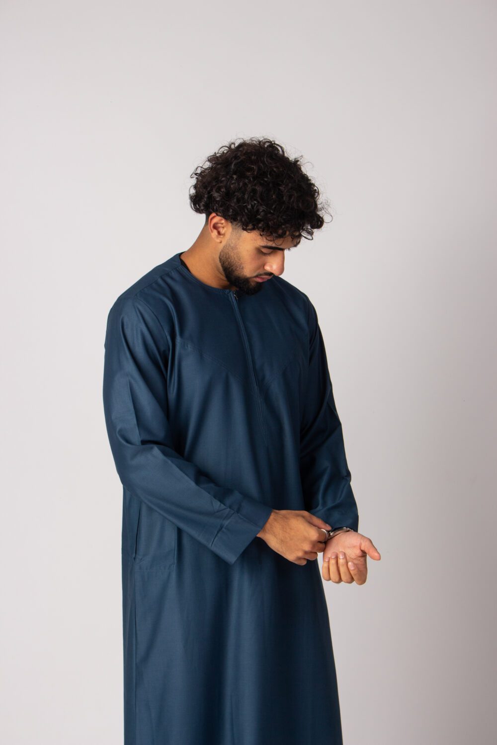 Matt Teal Mens Omani Thobe Sleeve