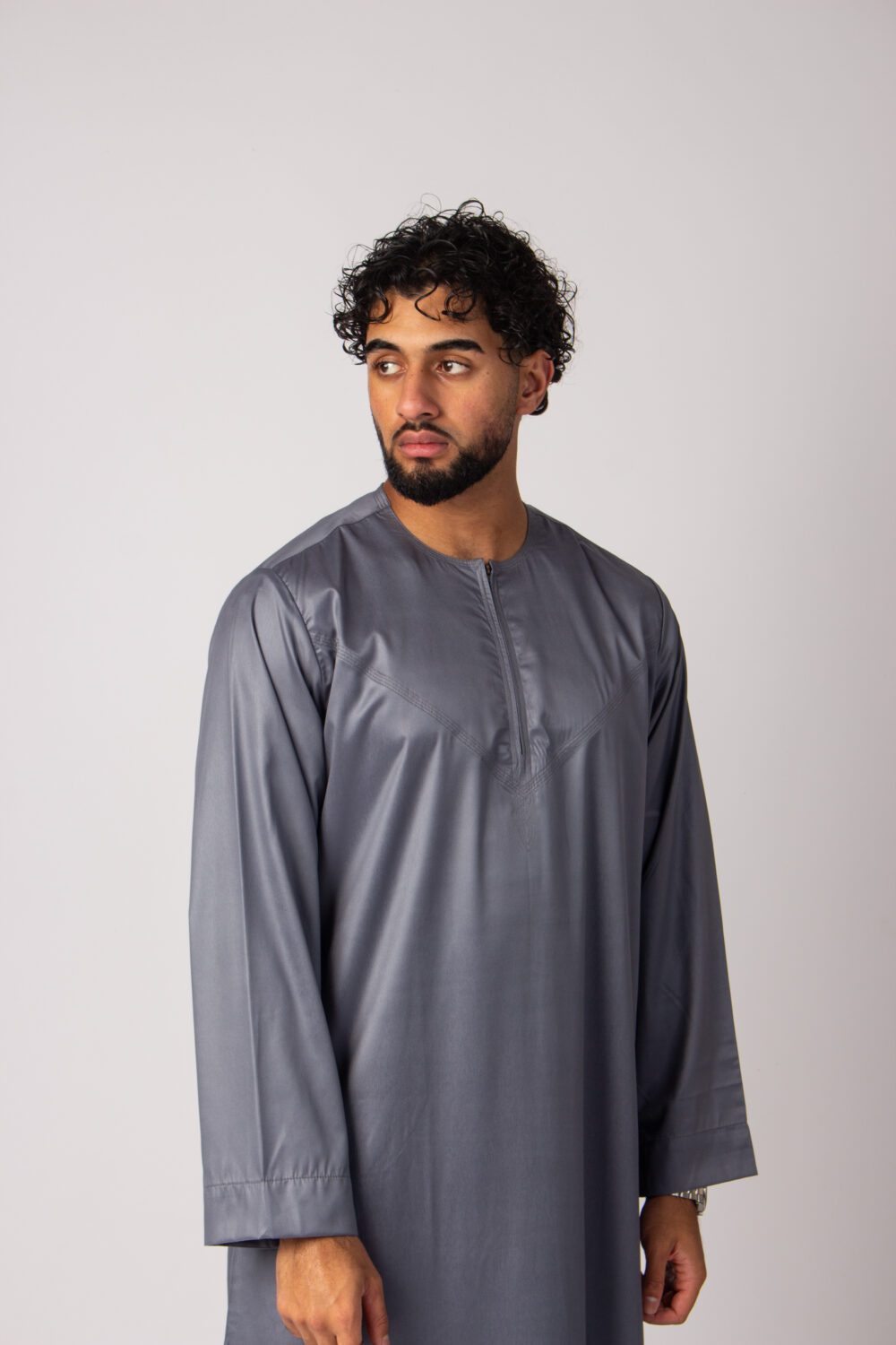 Shiny Grey Mens Omani Thobe Looking Forward