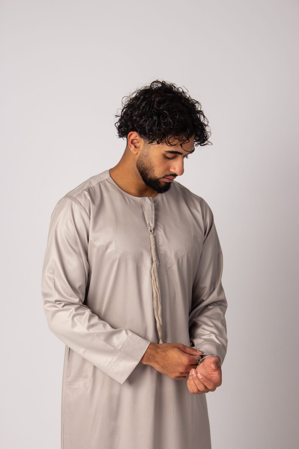 Shiny Beige Mens Emirati Thobe Sleeve