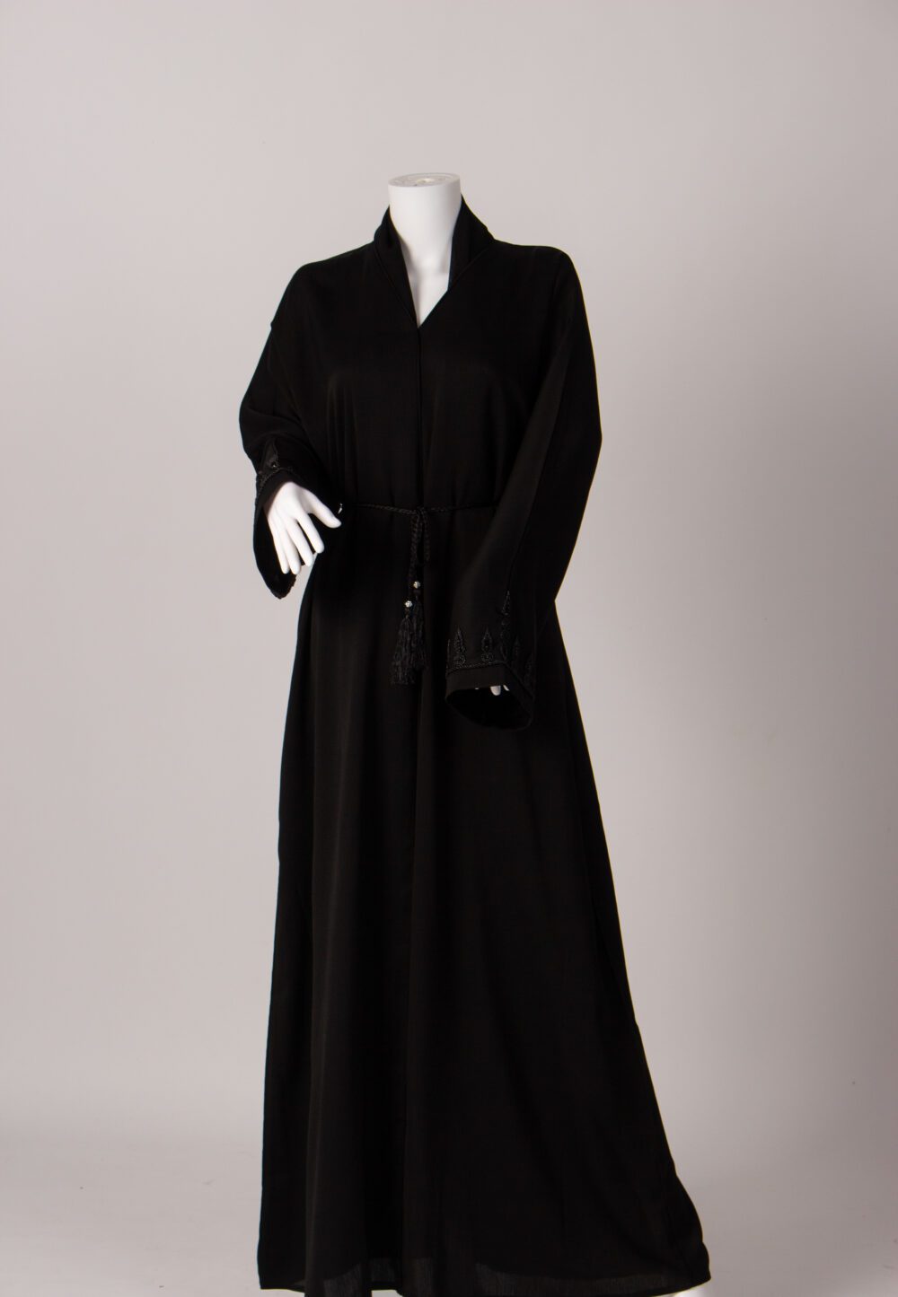 Zoom Bee Abaya Black Front